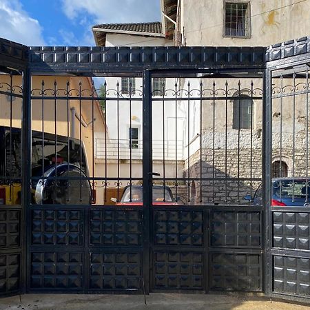 Yuri Guest House Gjirokastër 外观 照片