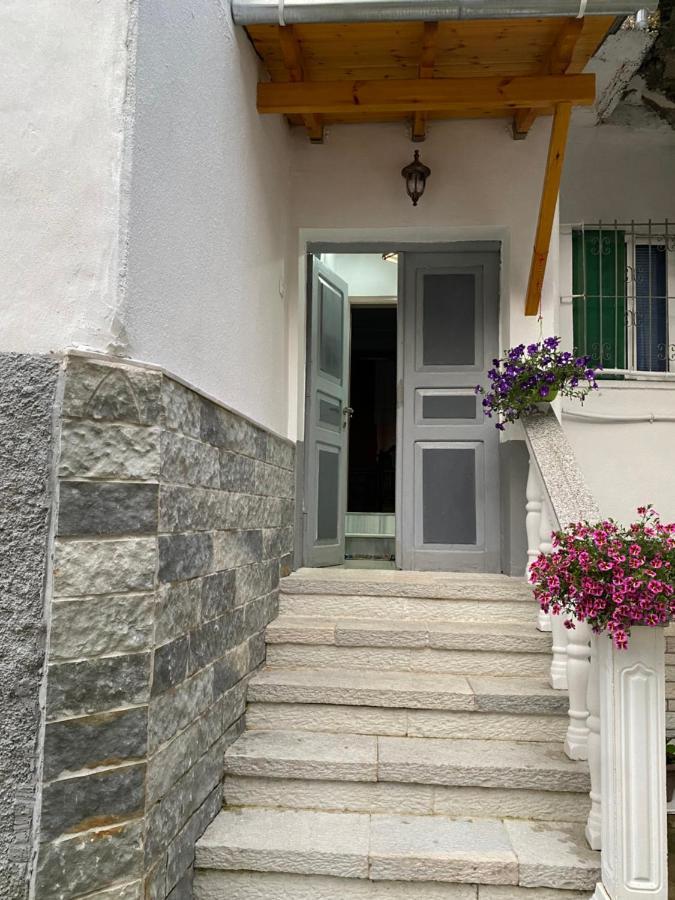 Yuri Guest House Gjirokastër 外观 照片