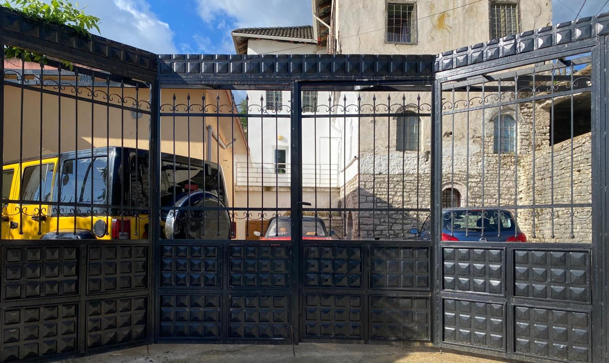 Yuri Guest House Gjirokastër 外观 照片