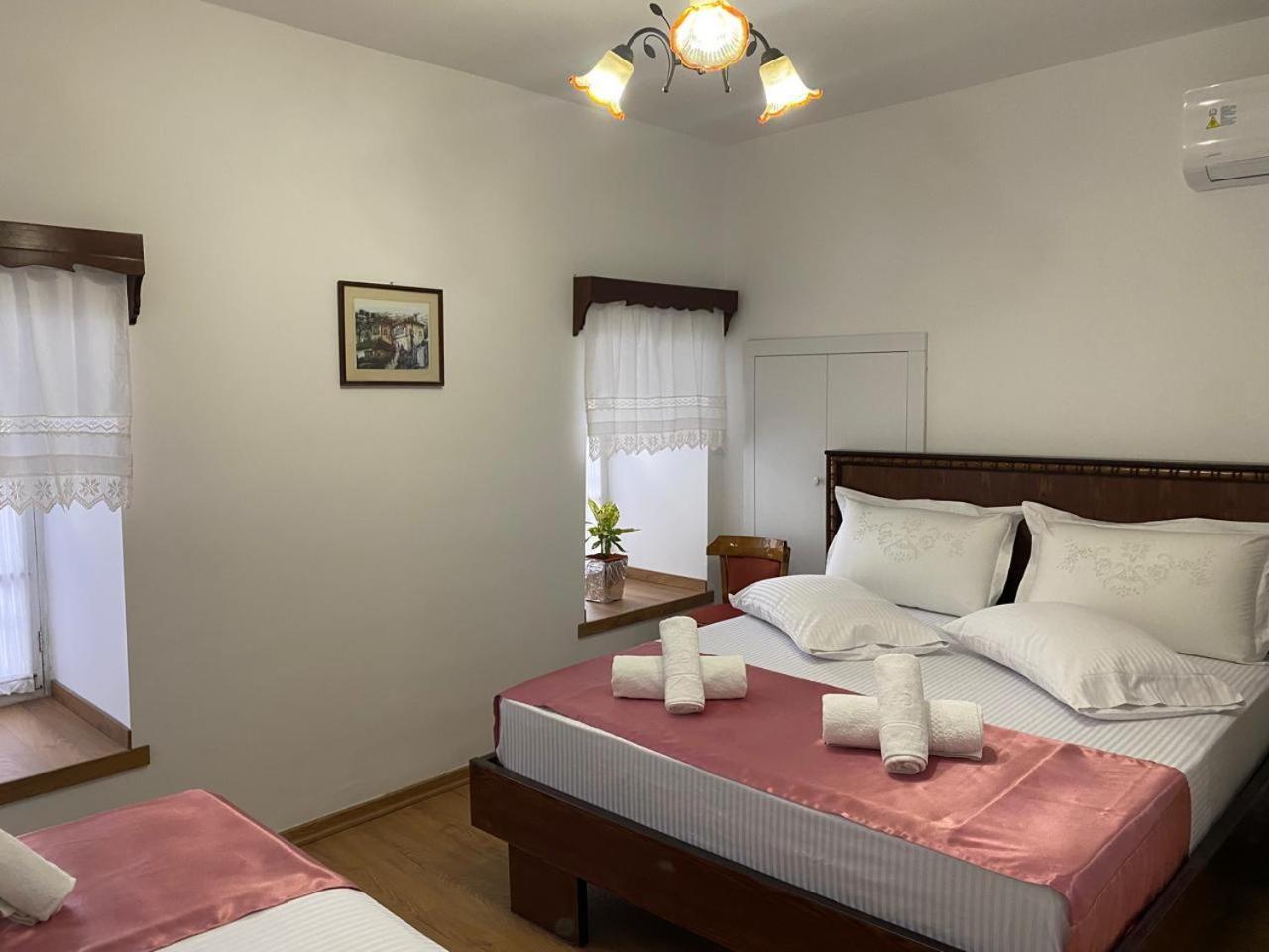 Yuri Guest House Gjirokastër 外观 照片