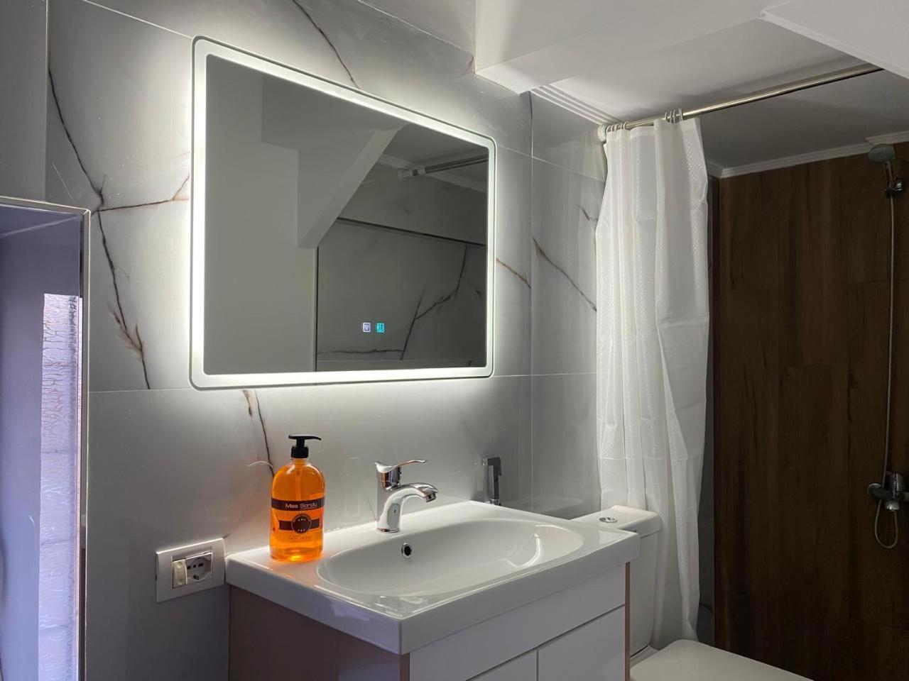 Yuri Guest House Gjirokastër 外观 照片