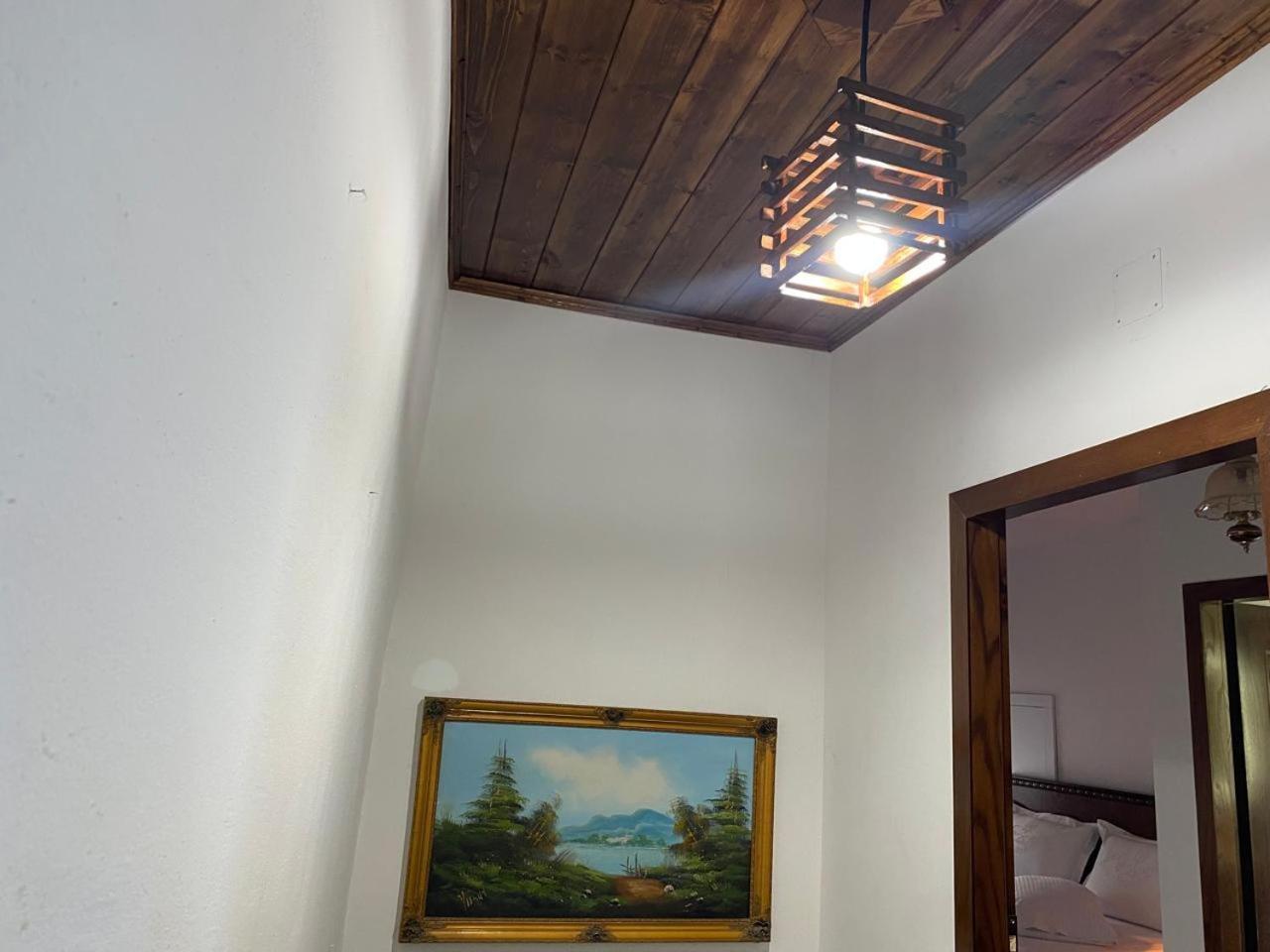Yuri Guest House Gjirokastër 外观 照片